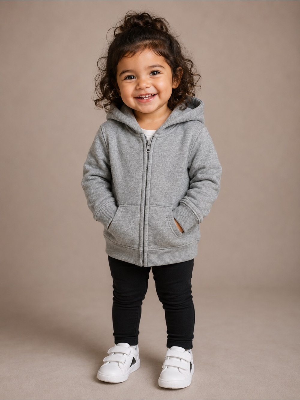 Old Navy Light Gray Unisex Toddler Zip Hoodie Size 2T
